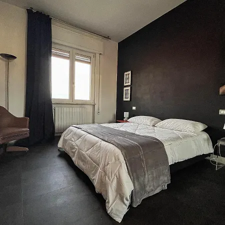 Mura Di Elegant Penthouse With Balcony * Lucques