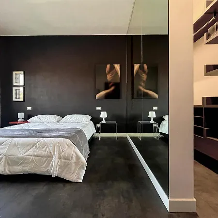 Mura Di Elegant Penthouse With Balcony * Lucques